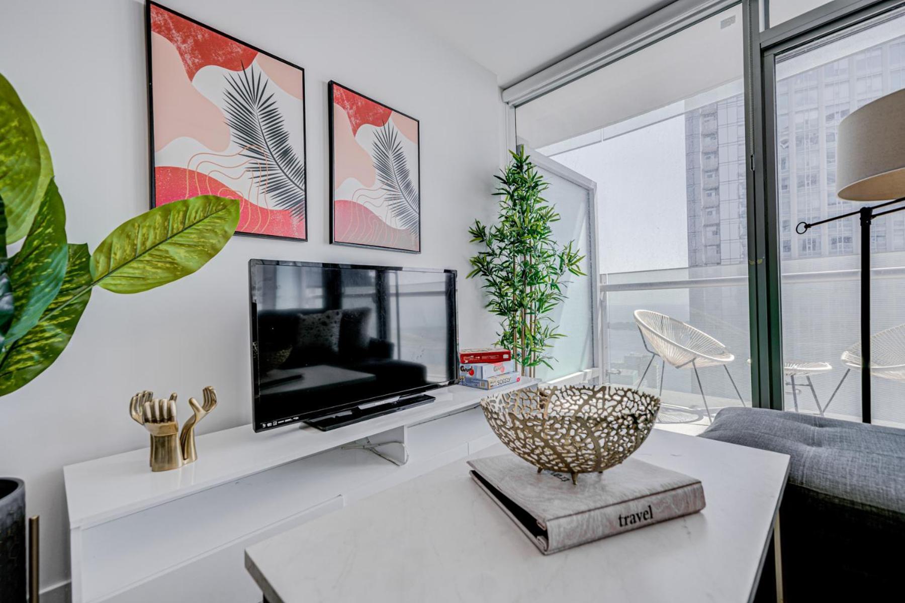 تورونتو Skytree - Modern Rusty Condo Close To Union Station In Heart Of Downtown المظهر الخارجي الصورة