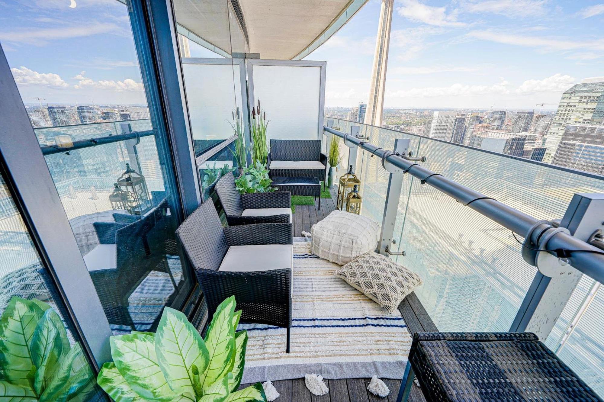 تورونتو Skytree - Modern Rusty Condo Close To Union Station In Heart Of Downtown المظهر الخارجي الصورة